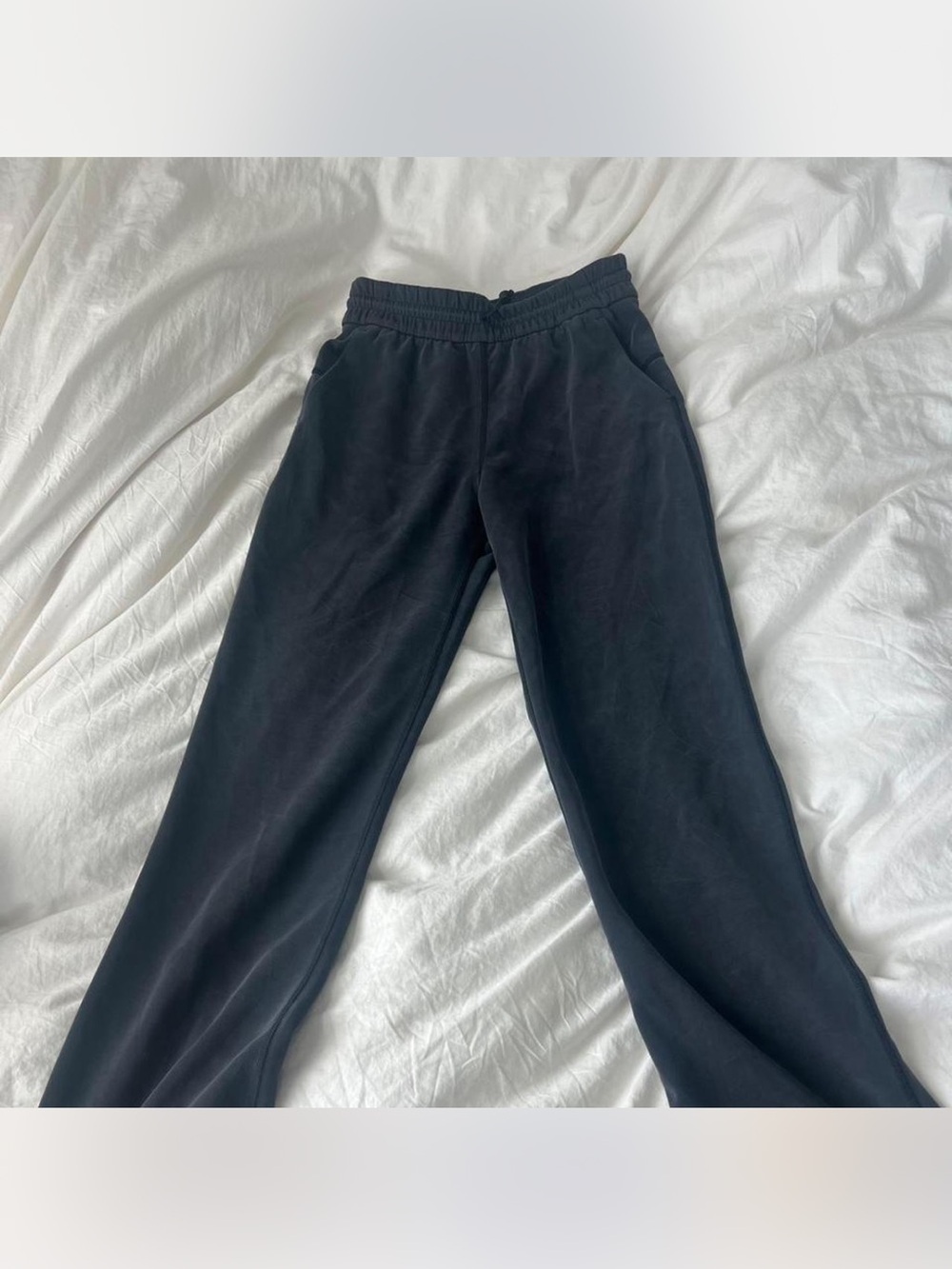 Lululemon Softstreme High-Rise Straight Leg Sweatpants size 4 dark gray